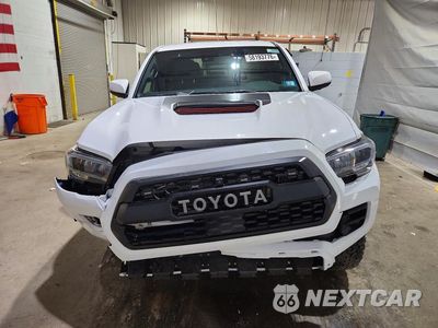 Piąte zdjęcie samochodu w środku: 2021 TOYOTA TACOMA TRD PRO VIN:5TFCZ5AN1MX258387 - miniatura