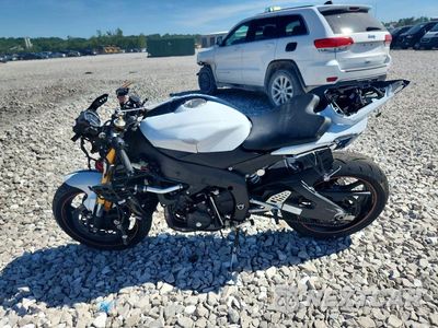 Trzecie zdjęcie samochodu z tyłu: 2009 YAMAHA YZFR6 VIN:JYARJ16E79A011464 - miniatura