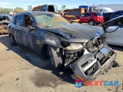 Czwarte zdjęcie samochodu z boku: 2021 BMW X3 XDRIVE30I VIN:5UXTY5C08M9F65226 - miniatura