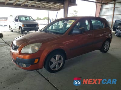 2007 KIA RIO 5 SX KNADE163476207196 - główne zdjęcie licytacji z USA - miniatura