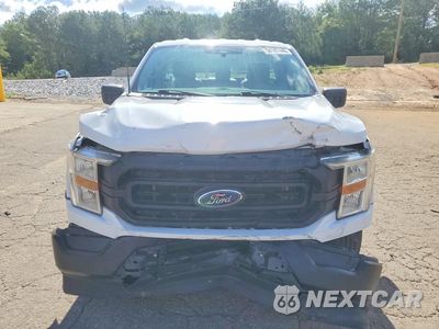 Piąte zdjęcie samochodu w środku: 2022 FORD F150 VIN:1FTMF1CB3NKF27044 - miniatura