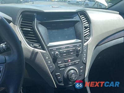 Zdjęcie 9 z 10 samochodu: 2018 HYUNDAI SANTA FE SE VIN:KM8SMDHF9JU267995 - miniatura