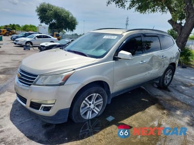 2017 CHEVROLET TRAVERSE LT 1GNKRHKD2HJ121168 - główne zdjęcie licytacji z USA - miniatura