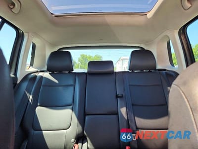 Zdjęcie 10 z 13 samochodu: 2012 VOLKSWAGEN TIGUAN S VIN:WVGBV7AX1CW005705 - miniatura