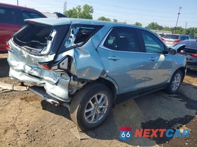 Trzecie zdjęcie samochodu z tyłu: 2022 CHEVROLET EQUINOX LT VIN:2GNAXKEV2N6115303 - miniatura