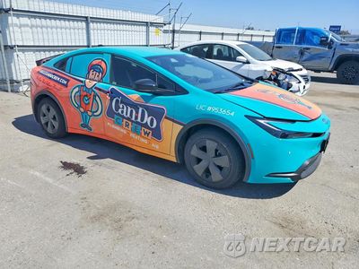 Czwarte zdjęcie samochodu z boku: 2026 TOYOTA PRIUS LE VIN:JTDACAAU5T3079056 - miniatura