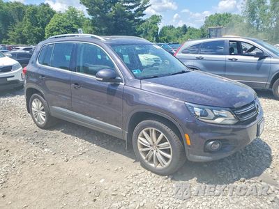 Czwarte zdjęcie samochodu z boku: 2016 VOLKSWAGEN TIGUAN S VIN:WVGBV7AX2GW521755 - miniatura