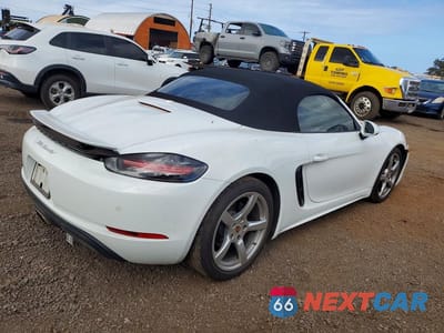 Trzecie zdjęcie samochodu z tyłu: 2019 PORSCHE BOXSTER BASE VIN:WP0CA2A83KS210822 - miniatura