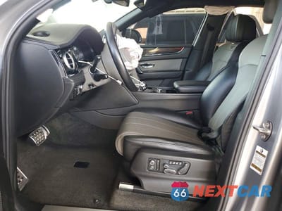 Zdjęcie 7 z 12 samochodu: 2018 BENTLEY BENTAYGA VIN:SJAAC2ZV6JC017814 - miniatura