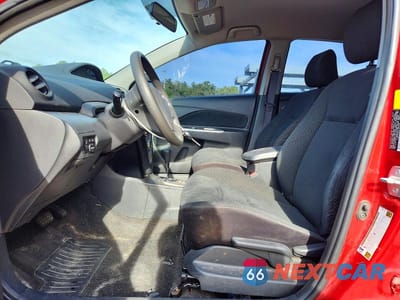 Zdjęcie 7 z 12 samochodu: 2010 TOYOTA YARIS BASE VIN:JTDBT4K34A1389543 - miniatura