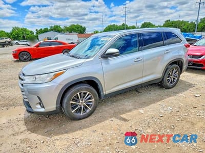 2019 TOYOTA HIGHLANDER XLE 5TDKZRFH3KS331137 - główne zdjęcie licytacji z USA - miniatura