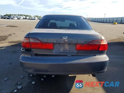 Zdjęcie 6 z 12 samochodu: 1999 HONDA ACCORD LX VIN:1HGCG5640XA061905 - miniatura