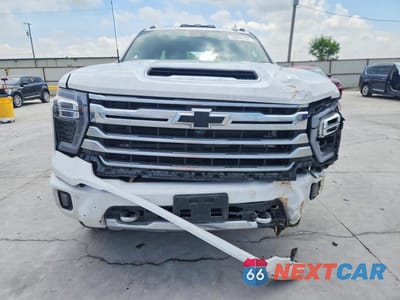 Piąte zdjęcie samochodu w środku: 2026 CHEVROLET SILVERADO K2500 HIGH COUNTRY VIN:2GC4KREY0T1108321 - miniatura