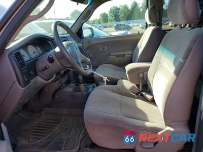 Zdjęcie 7 z 12 samochodu: 2004 TOYOTA TACOMA XTRACAB VIN:5TEWN72N04Z319790 - miniatura