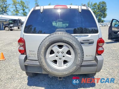 Zdjęcie 6 z 13 samochodu: 2005 JEEP LIBERTY SPORT VIN:1J4GL48K15W530012 - miniatura
