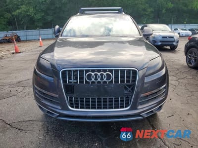 Piąte zdjęcie samochodu w środku: 2013 AUDI Q7 PREMIUM VIN:WA1CGAFE2DD004500 - miniatura