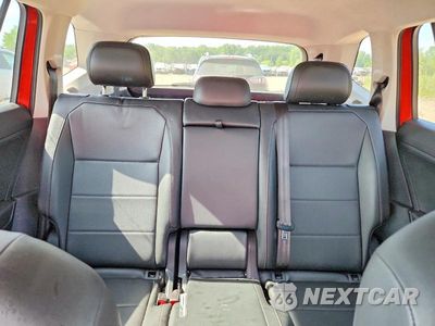 Zdjęcie 10 z 13 samochodu: 2018 VOLKSWAGEN TIGUAN SE VIN:3VV2B7AX4JM054084 - miniatura