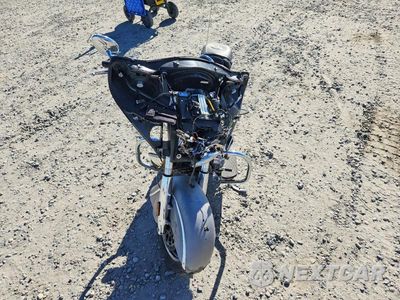 Piąte zdjęcie samochodu w środku: 2016 INDIAN MOTORCYCLE CO. CHIEFTAIN VIN:56KTCAAA7G3336331 - miniatura
