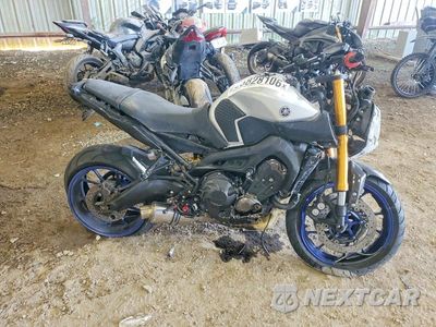 2015 YAMAHA FZ09 JYARN33E4FA008473 - główne zdjęcie licytacji z USA - miniatura