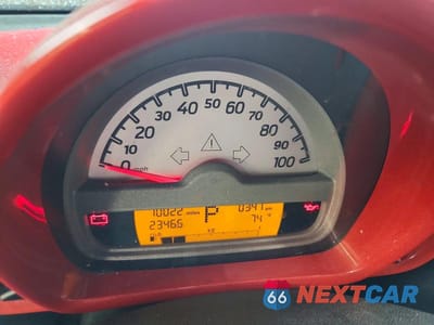 Zdjęcie 9 z 12 samochodu: 2009 SMART FORTWO PURE VIN:WMEEJ31X39K305317 - miniatura