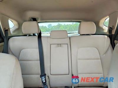 Zdjęcie 10 z 13 samochodu: 2016 HYUNDAI TUCSON ECO VIN:KM8J3CA29GU022347 - miniatura