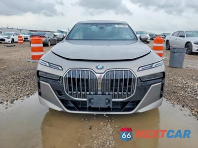 Piąte zdjęcie samochodu w środku: 2024 BMW 760 XI VIN:WBA33EJ00RCR45958 - miniatura