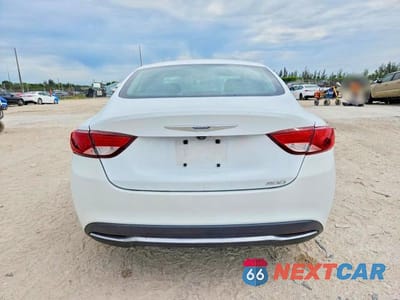 Zdjęcie 6 z 12 samochodu: 2016 CHRYSLER 200 LIMITED VIN:1C3CCCAB9GN149644 - miniatura