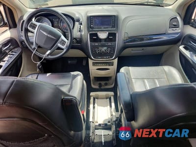 Zdjęcie 8 z 13 samochodu: 2013 CHRYSLER TOWN & COUNTRY TOURING L VIN:2C4RC1CG5DR614213 - miniatura