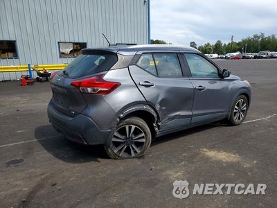 Trzecie zdjęcie samochodu z tyłu: 2018 NISSAN KICKS SV VIN:3N1CP5CU8JL535492 - miniatura