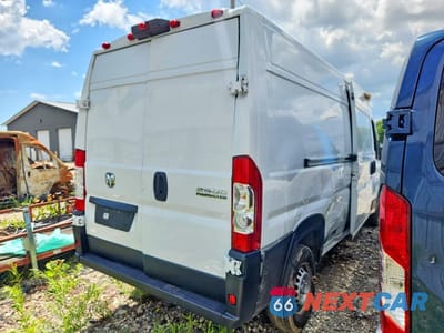Trzecie zdjęcie samochodu z tyłu: 2025 RAM PROMASTER 3500 DELIVERY VAN VIN:3C6LRVDG1SE520569 - miniatura