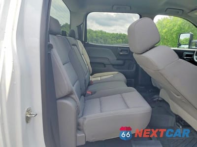 Zdjęcie 10 z 12 samochodu: 2018 GMC SIERRA K3500 VIN:1GT42VCY2JF113134 - miniatura