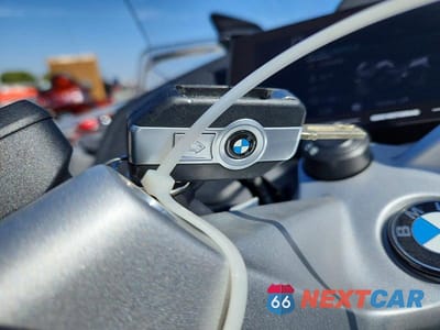 Zdjęcie 8 z 9 samochodu: 2024 BMW R 1250 RT VIN:WB10L0302R6K46204 - miniatura