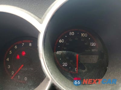 Zdjęcie 9 z 12 samochodu: 2006 TOYOTA COROLLA MATRIX XR VIN:2T1KR32E76C585117 - miniatura