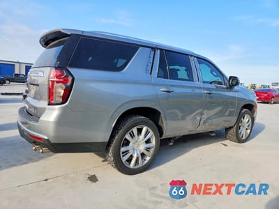 Trzecie zdjęcie samochodu z tyłu: 2024 CHEVROLET TAHOE K1500 HIGH COUNTRY VIN:1GNSKTKL5RR170186 - miniatura