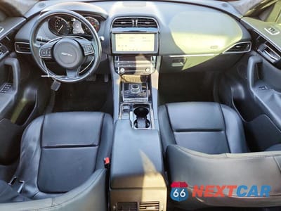 Zdjęcie 8 z 12 samochodu: 2019 JAGUAR F-PACE PREMIUM VIN:SADCJ2FX7KA609467 - miniatura