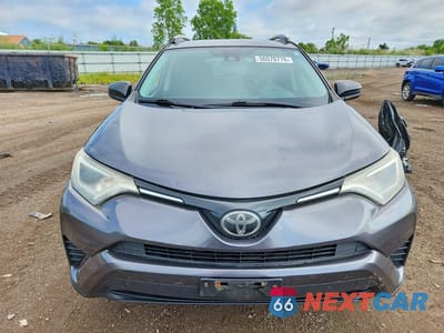 Piąte zdjęcie samochodu w środku: 2017 TOYOTA RAV4 LE VIN:2T3BFREV3HW626259 - miniatura