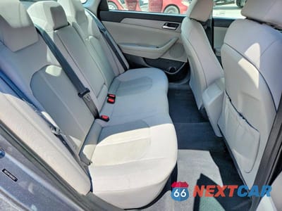 Zdjęcie 10 z 13 samochodu: 2018 HYUNDAI SONATA SE VIN:5NPE24AF9JH652825 - miniatura