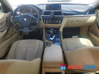 Zdjęcie 8 z 12 samochodu: 2016 BMW 320 I VIN:WBA8E1G51GNT35161 - miniatura