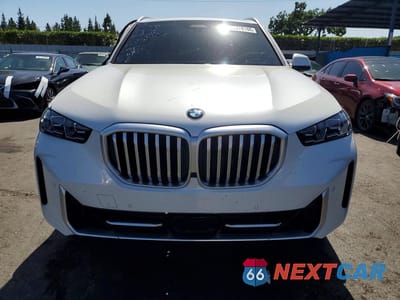 Piąte zdjęcie samochodu w środku: 2026 BMW X5 XDRIVE40I VIN:5UX23EU01T9098011 - miniatura