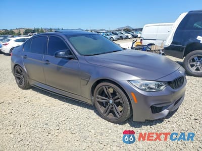 Czwarte zdjęcie samochodu z boku: 2017 BMW M3 VIN:WBS8M9C30H5G85466 - miniatura