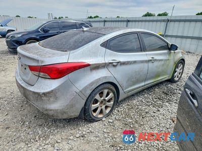 Trzecie zdjęcie samochodu z tyłu: 2012 HYUNDAI ELANTRA VIN:5NPDH4AE8CH096172 - miniatura
