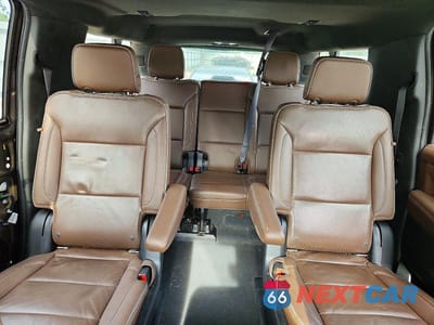 Zdjęcie 10 z 14 samochodu: 2021 CHEVROLET SUBURBAN K1500 HIGH COUNTRY VIN:1GNSKGKL8MR159683 - miniatura