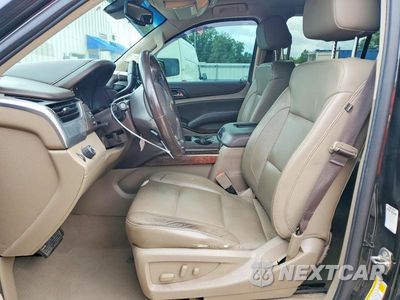 Zdjęcie 7 z 13 samochodu: 2019 CHEVROLET SUBURBAN C1500 LT VIN:1GNSCHKC5KR362238 - miniatura