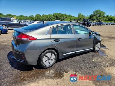 Trzecie zdjęcie samochodu z tyłu: 2020 HYUNDAI IONIQ SE VIN:KMHC75LC5LU233117 - miniatura