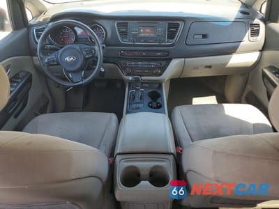 Zdjęcie 8 z 13 samochodu: 2015 KIA SEDONA LX VIN:KNDMB5C16F6080570 - miniatura