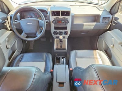 Zdjęcie 8 z 13 samochodu: 2007 JEEP PATRIOT SPORT VIN:1J8FF28W57D170623 - miniatura