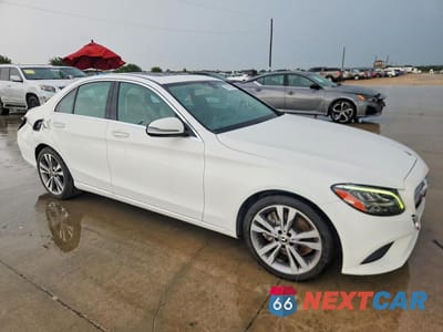 Czwarte zdjęcie samochodu z boku: 2019 MERCEDES-BENZ C 300 VIN:55SWF8DB8KU293989 - miniatura