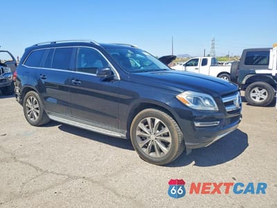Czwarte zdjęcie samochodu z boku: 2013 MERCEDES-BENZ GL 450 4MATIC VIN:4JGDF7CE9DA170997 - miniatura