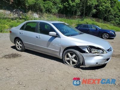 Czwarte zdjęcie samochodu z boku: 2003 HONDA ACCORD EX VIN:1HGCM56613A119766 - miniatura
