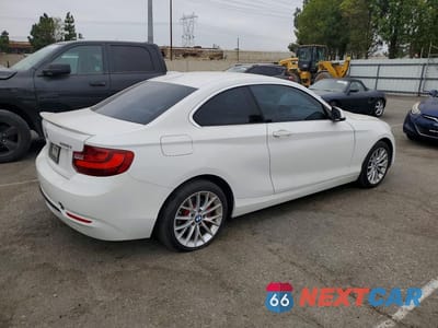 Trzecie zdjęcie samochodu z tyłu: 2016 BMW 228 I SULEV VIN:WBA1F9C54GV545580 - miniatura